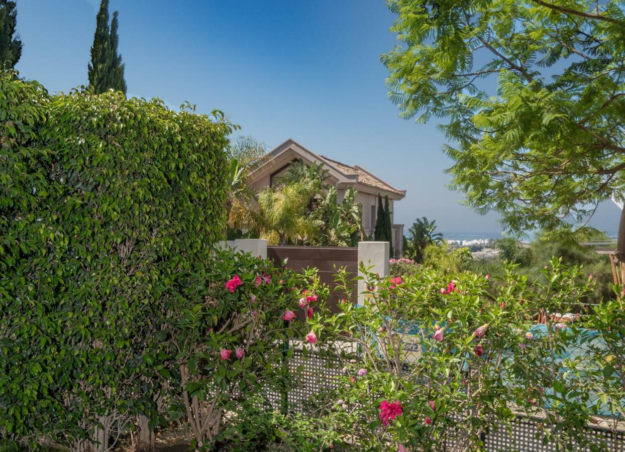 Amazing Two Bedroom Apartment In Los Flamingos, Marbella Estepona Exteriér fotografie
